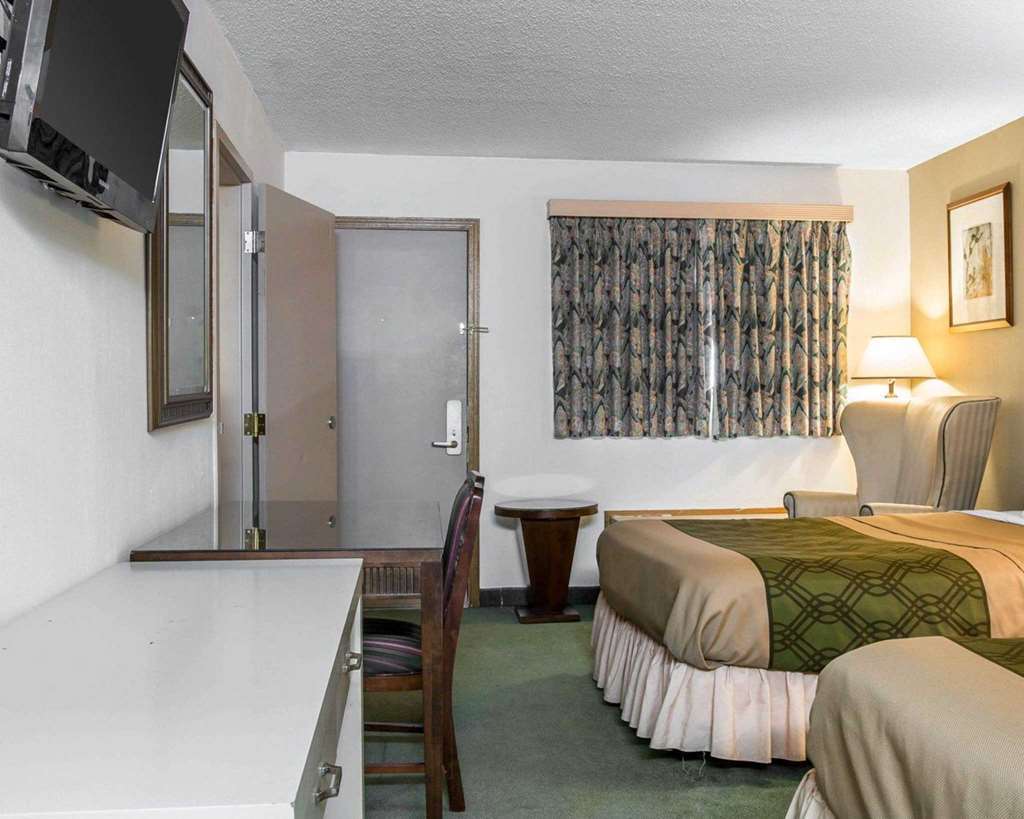 Econo Lodge Holland Quarto foto